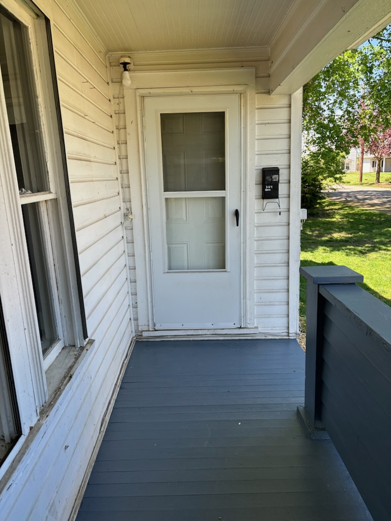 304 South Wood Street - 3
