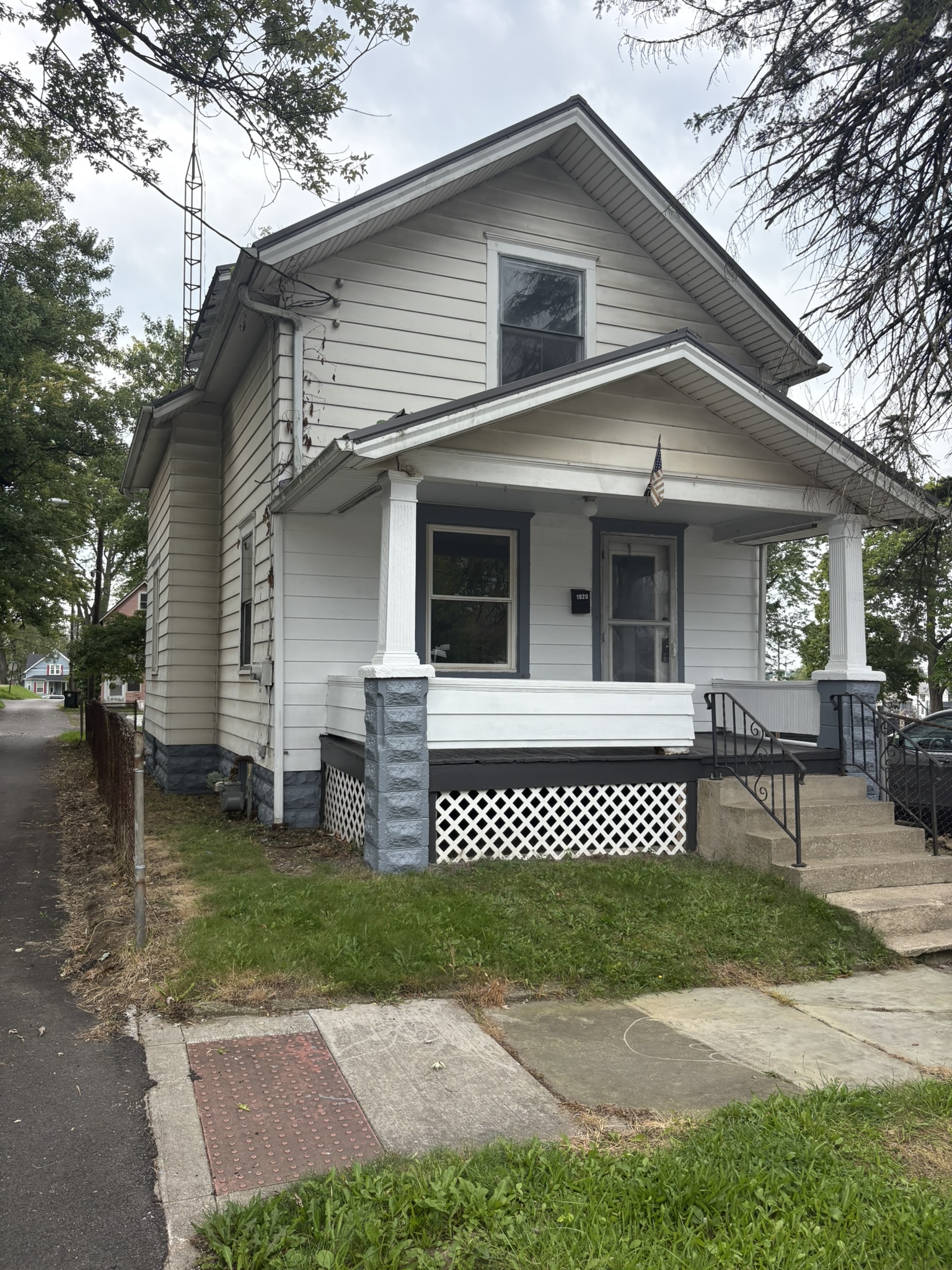 1920 3rd Street Southeast
