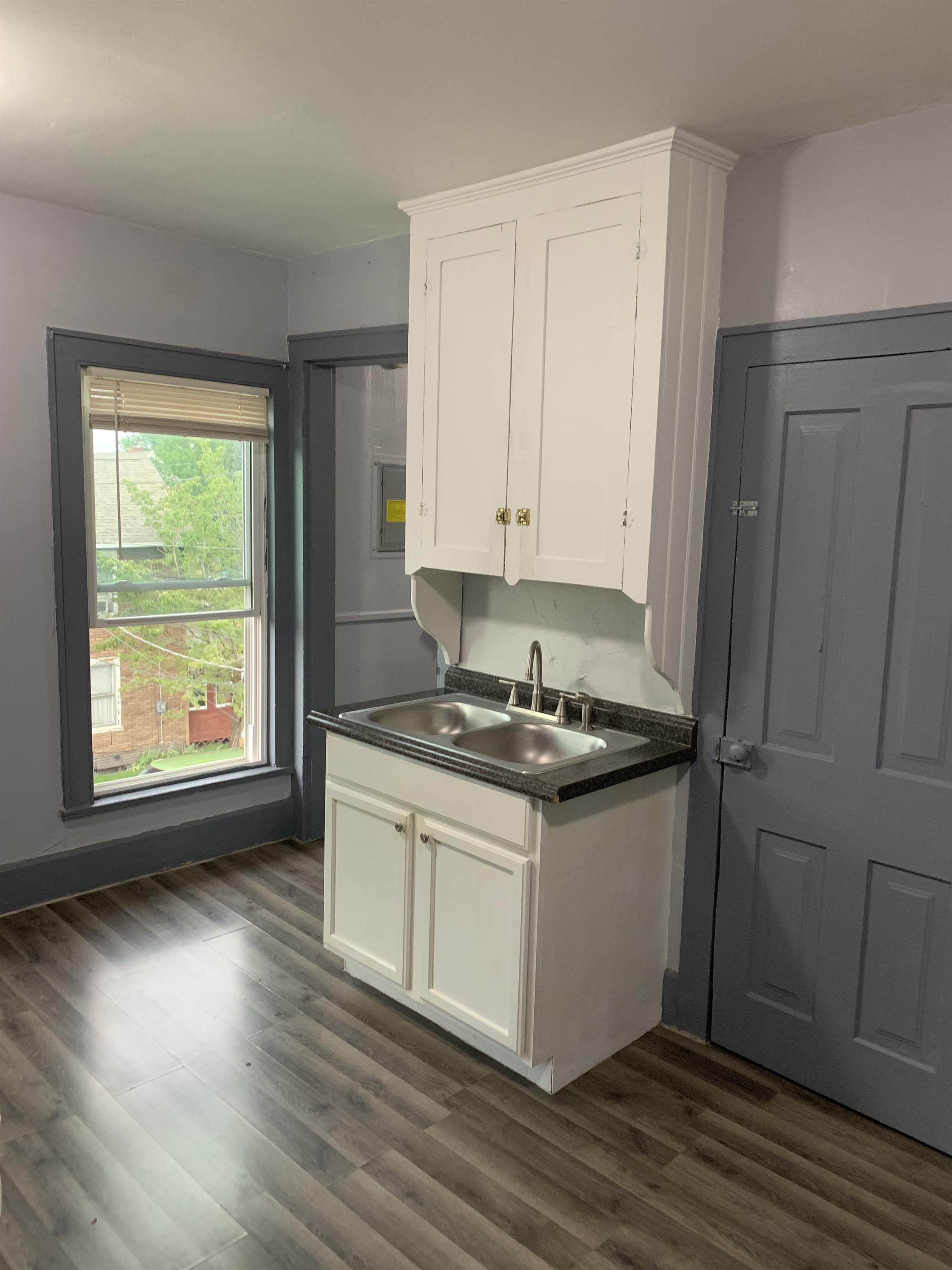 407 Oak Avenue Southeast